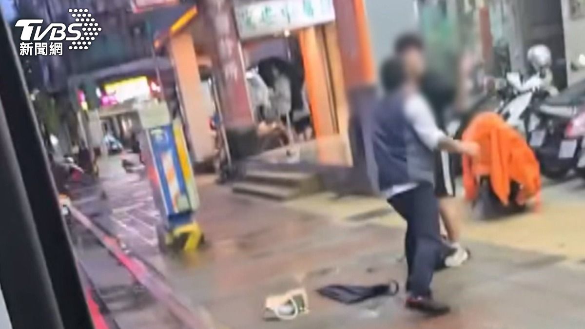 司機毆打學生遭起訴　桃園客運再發聲明：道歉、負擔法律責任