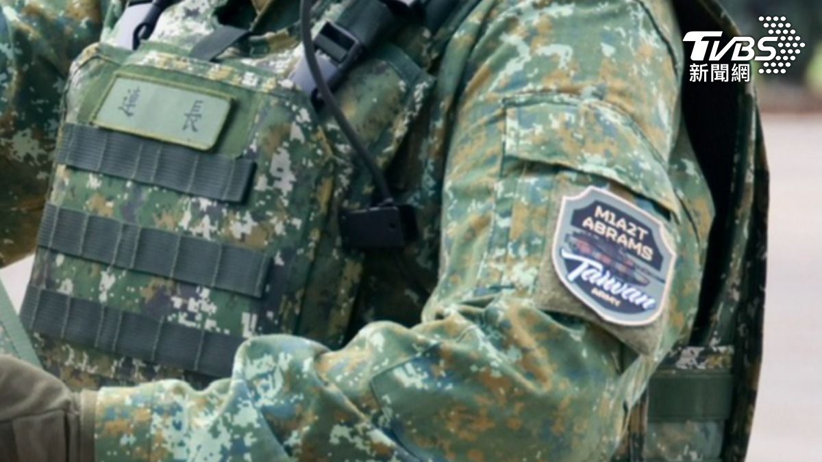 「地表最強戰車」成軍紀念臂章超夯 寫TAIWAN藏特別用意