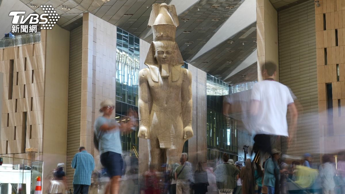 緊鄰金字塔「大埃及博物館」 要七天不休眠才看得完