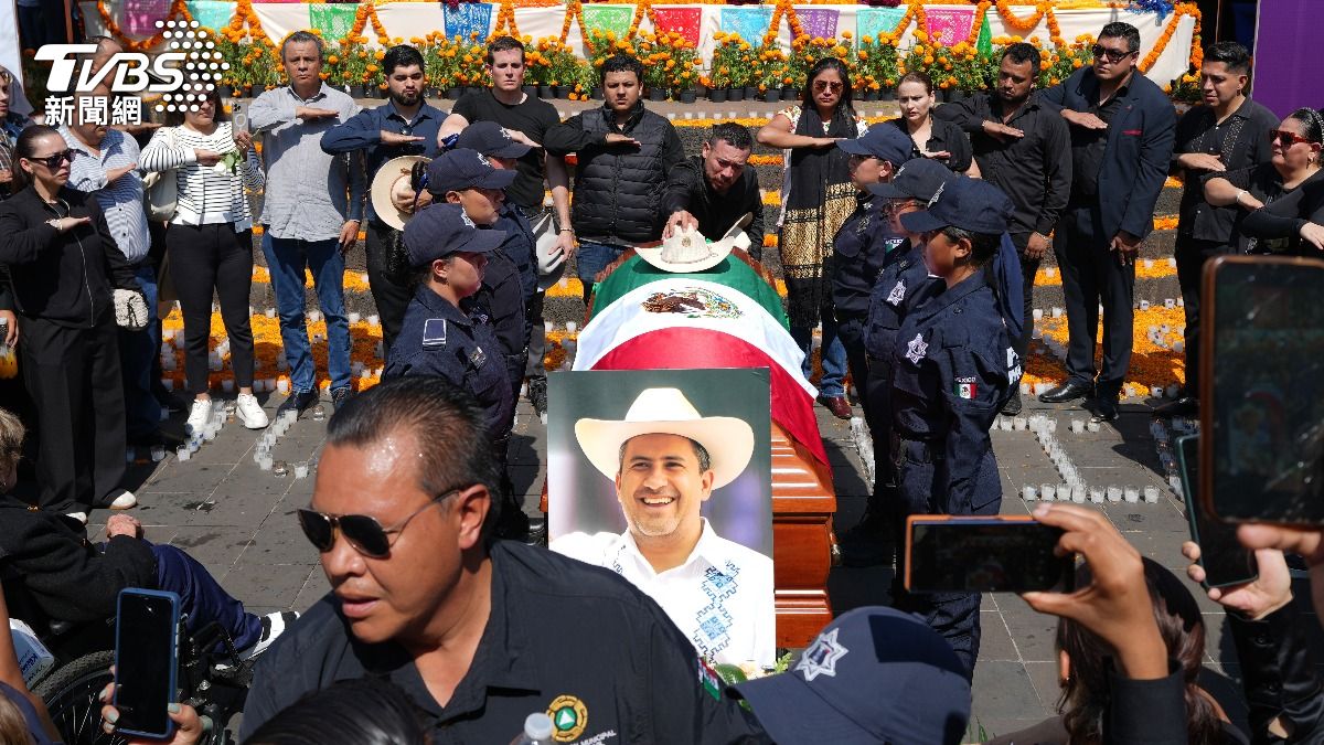 墨西哥又傳政客遇刺！　市長參加亡靈節　竟遭近距離開7槍亡