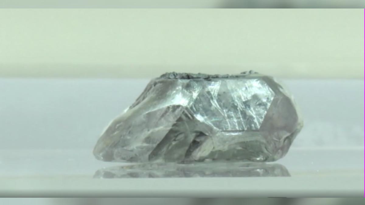 全球最大顆 河南培育156.47克拉人造鑽石