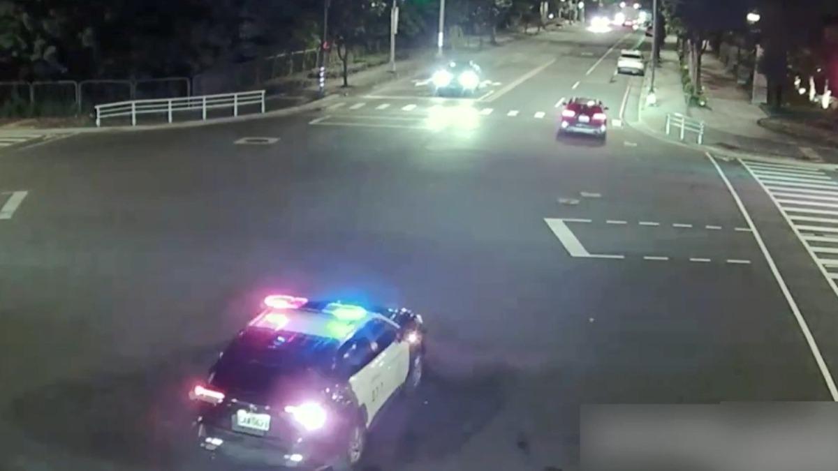 爭議執法！變換車道壓實白線險挨罰　行人「是否違規」駕駛皆須禮讓　