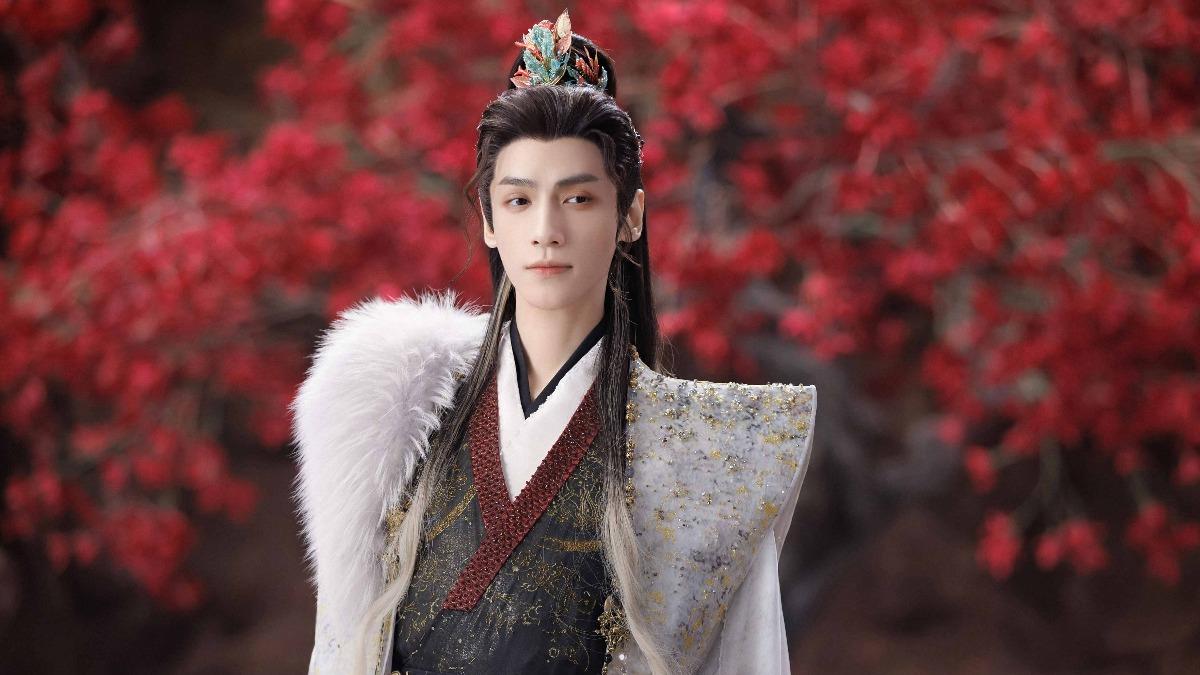 847套華服打造武俠美學　「龍的傳人」羅雲熙博美名