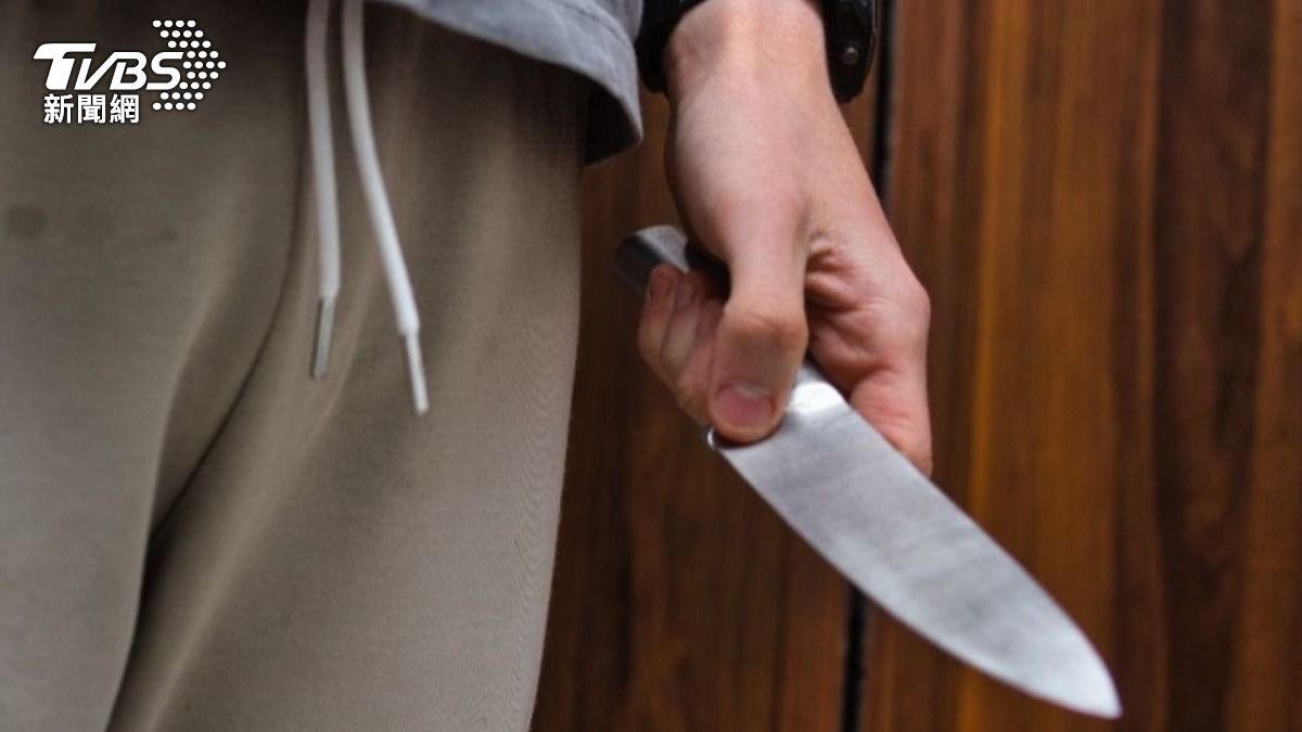 移工雙刀刺殺室友潛逃　以為「改名換護照」沒事…來台秒被逮