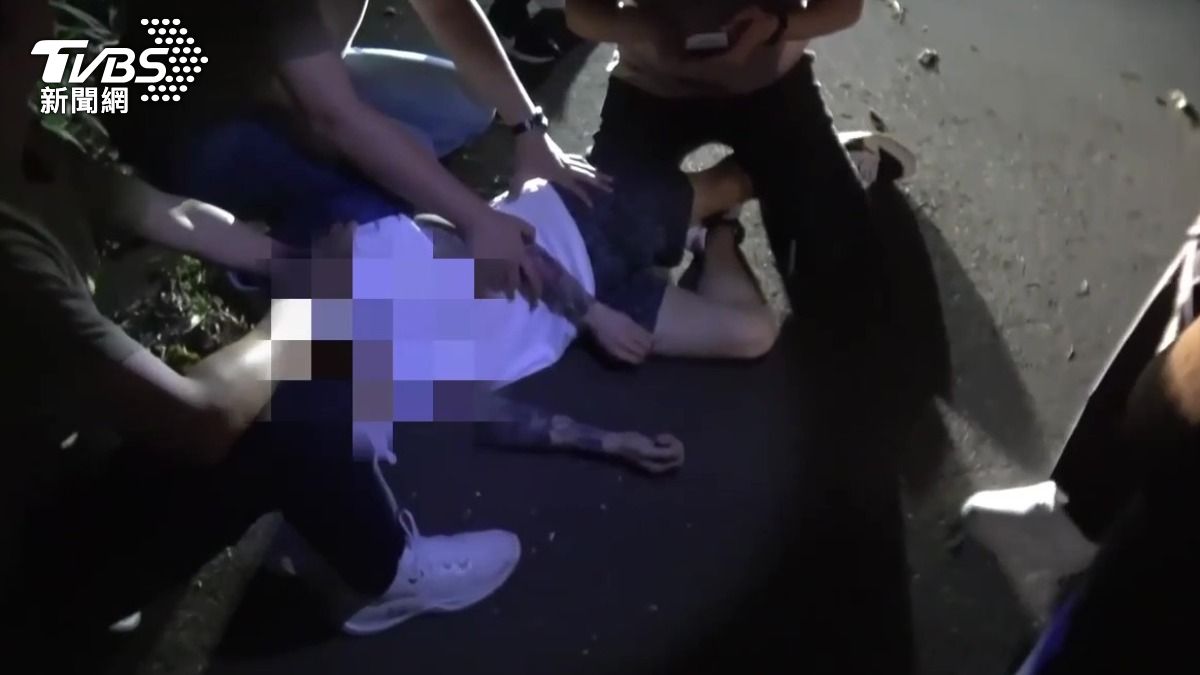 竹聯幫走私毒品藏公墓！警埋伏10小時　查扣6668克大麻花