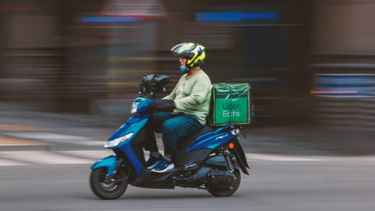 Taiwan nears final draft for food delivery worker rights