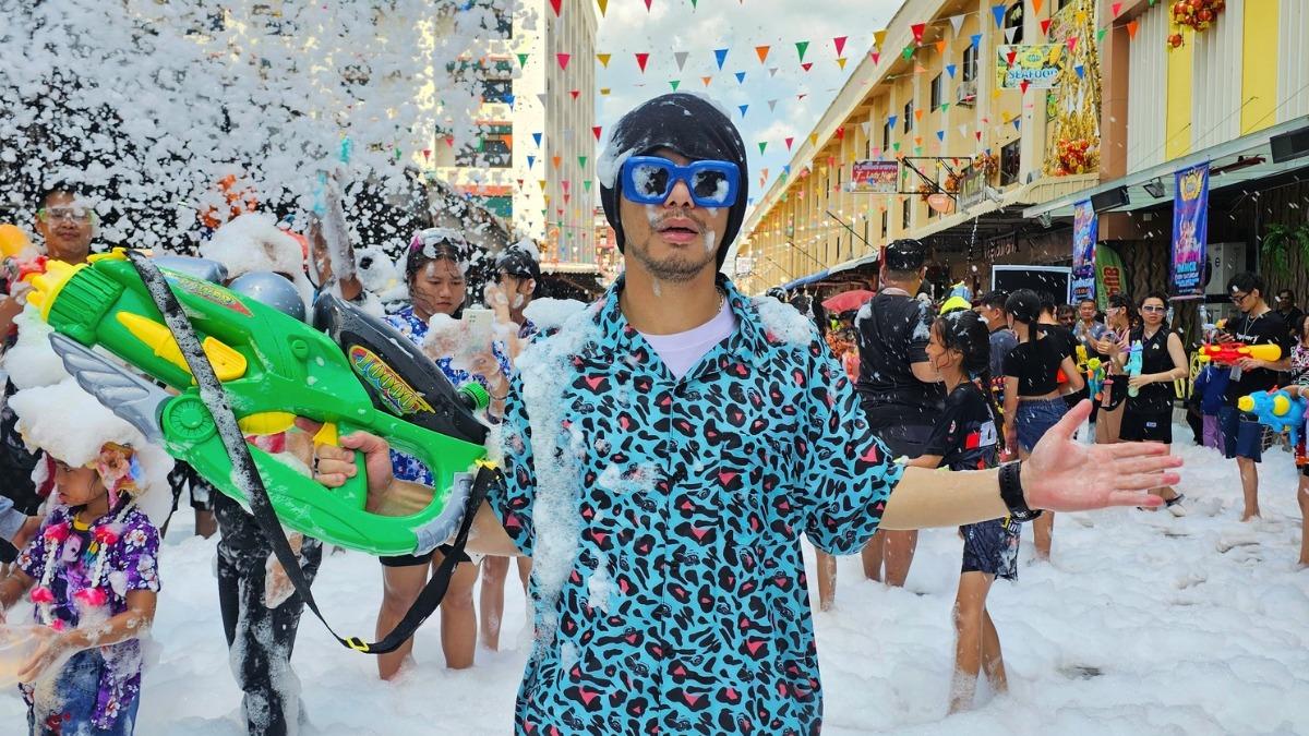 黃明志爆「暗黑泰國團」行程曝光!驚人性癖被扒 密友遭下封口令