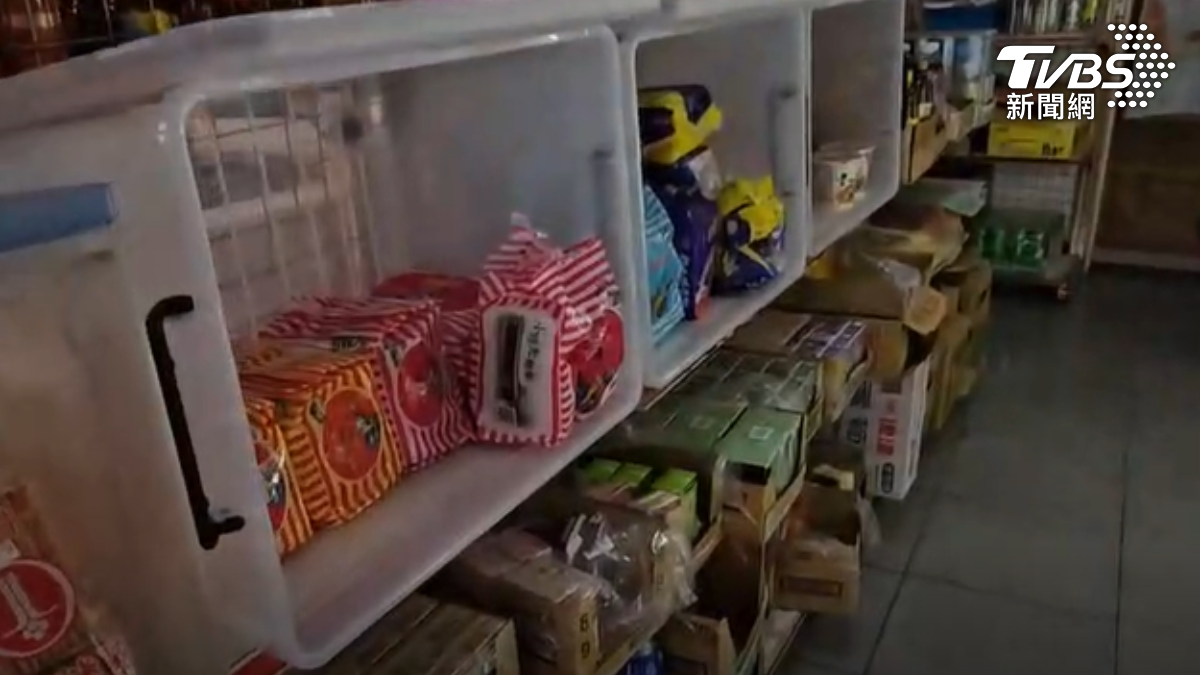 七旬翁行動不便經營柑仔店屢遭檢舉　網友揪用「新台幣」幫忙下架