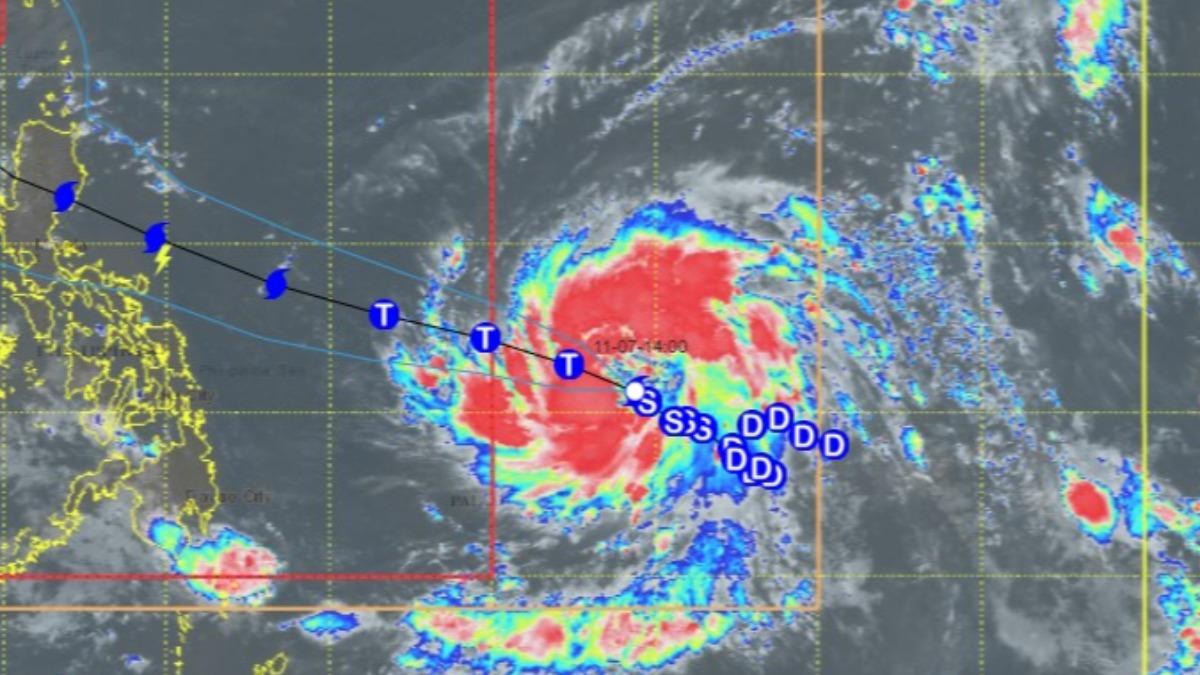 鳳凰颱風最快「明晚成超級颱風」! 菲氣象局預測登陸時間點