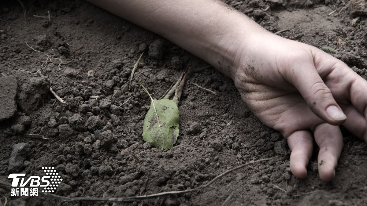 相約共赴黃泉！同母異父妹斷氣兄卻獨活　他涉加工自殺遭起訴