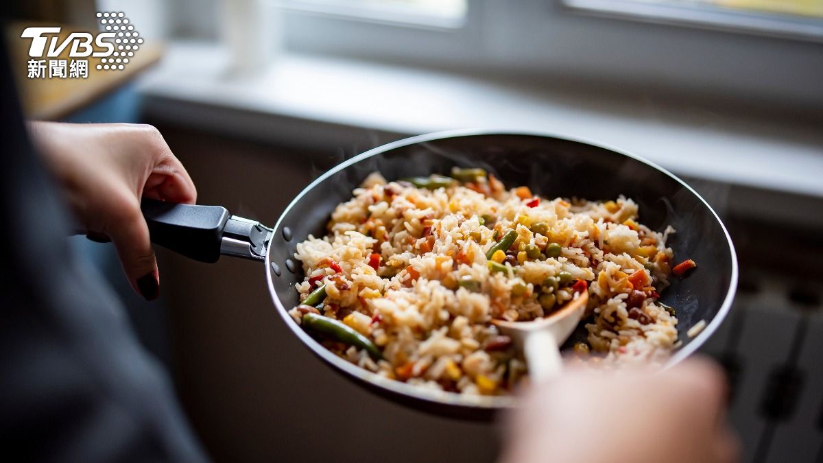 吃出命危!男吃隔夜飯中毒休克 譚敦慈:1細菌加熱也難殺死