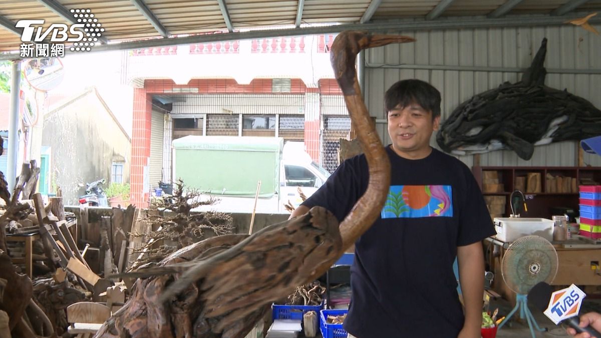 隨波逐流「傷痕」換「勳章」！　漂流木超人逆境磨出光芒