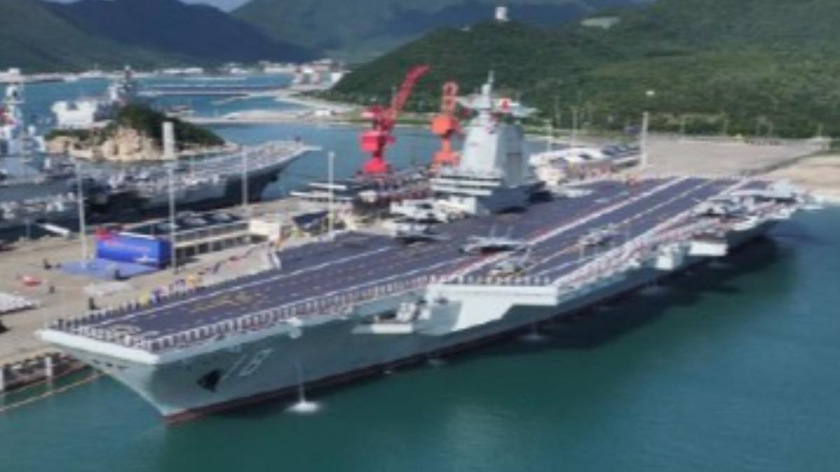 習近平親臨！福建艦入列迎「3航母時代」　陸官媒：台灣海峽一定去