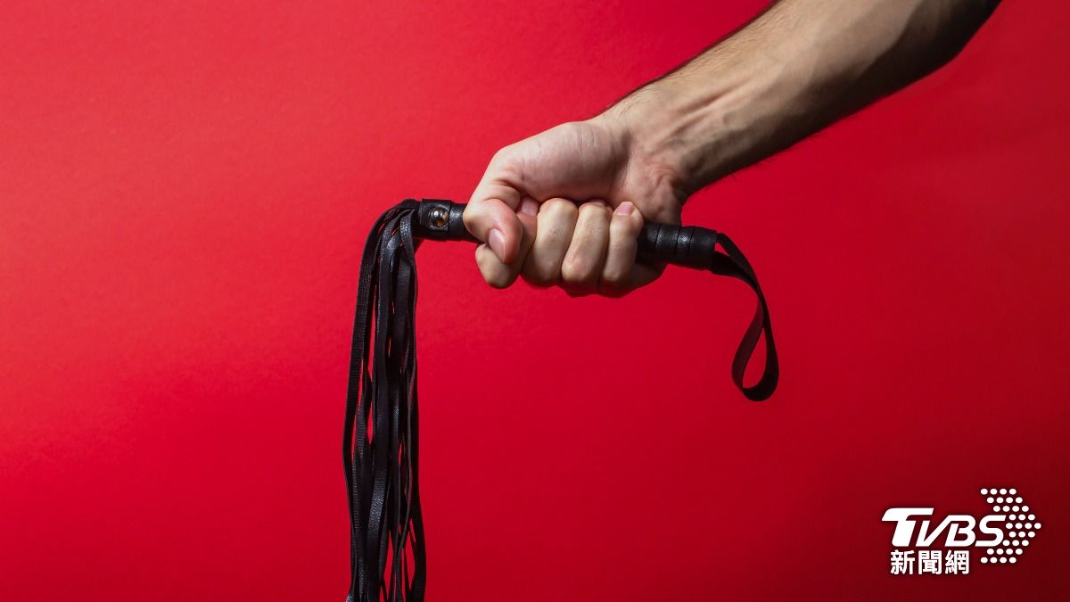 鞭刑有多可怕　媒體人揭行刑細節：看完不會繼續推