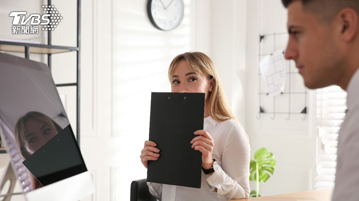 【唐綺陽星座運勢週報11/10-11/16】水逆需謹言慎行 巨蟹職場戀情萌芽