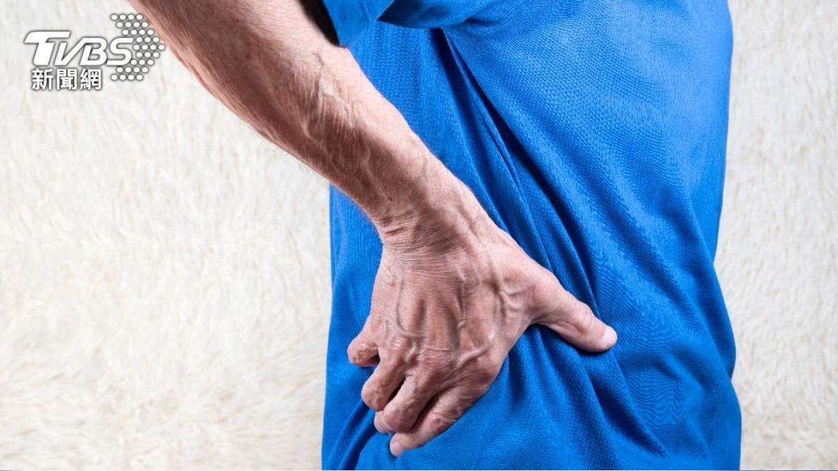 久坐族也要注意！男騎重機環島完「軟腳」　1行為釀椎間盤突出