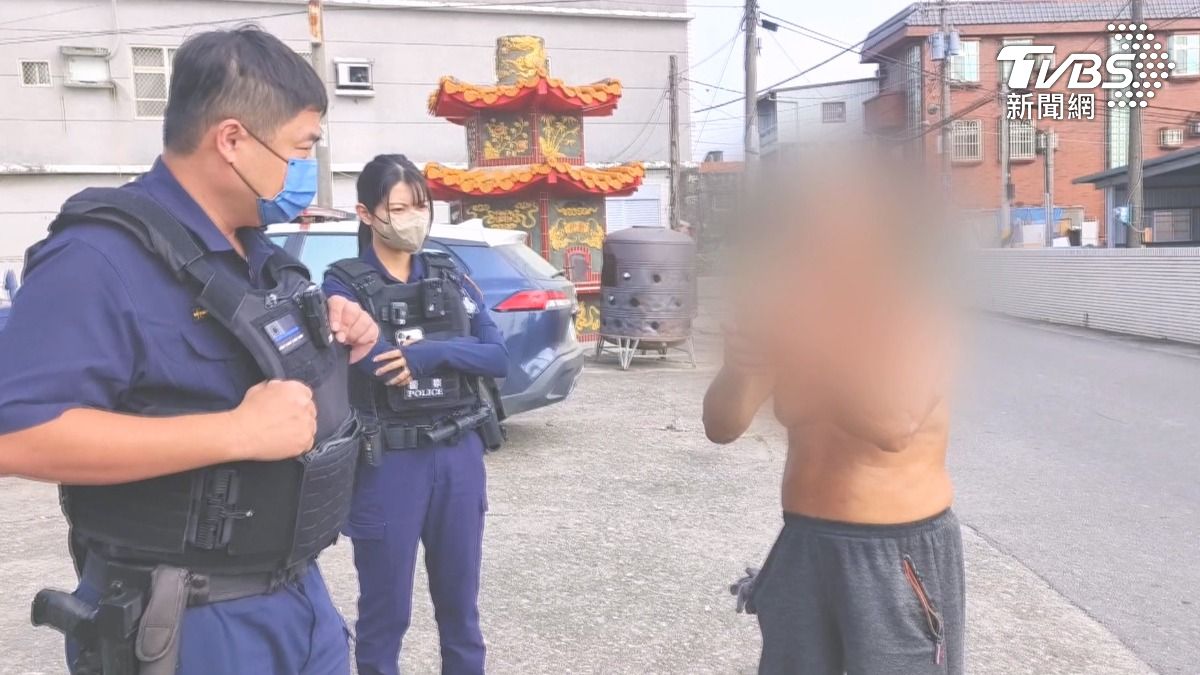 持鐵鎚揮舞!男疑作勢攻擊「民眾嚇壞」 本人否認:要趕狗