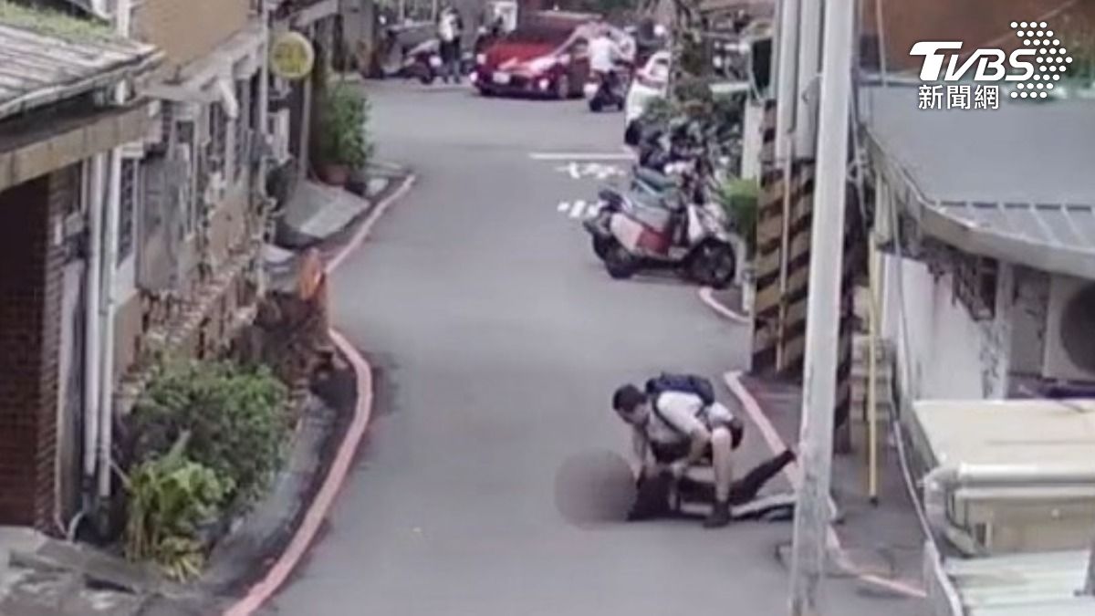 女臉書求職應徵到車手！母勸不聽「大義滅親」報警揪共犯