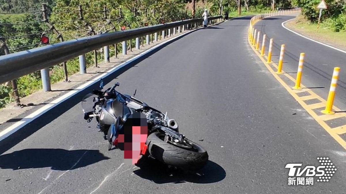 北宜21歲重機騎士「疑路不熟」 自摔墜5公尺山坡