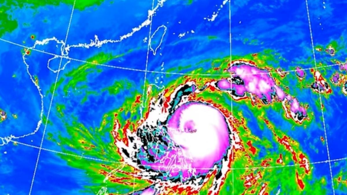 鳳凰颱風開眼　估3狀況襲「撞神山過」機率高