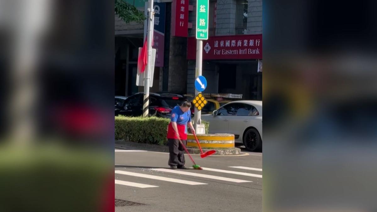 好人一生平安!公益路百根「螺絲釘」她站路中暖掃