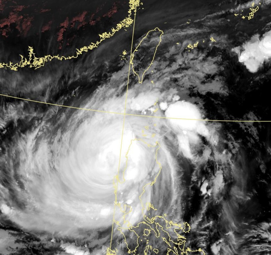 天氣／鳳凰颱風估「登陸地點變了」！大甩尾衝台6縣市雨炸到紫爆│TVBS新聞網