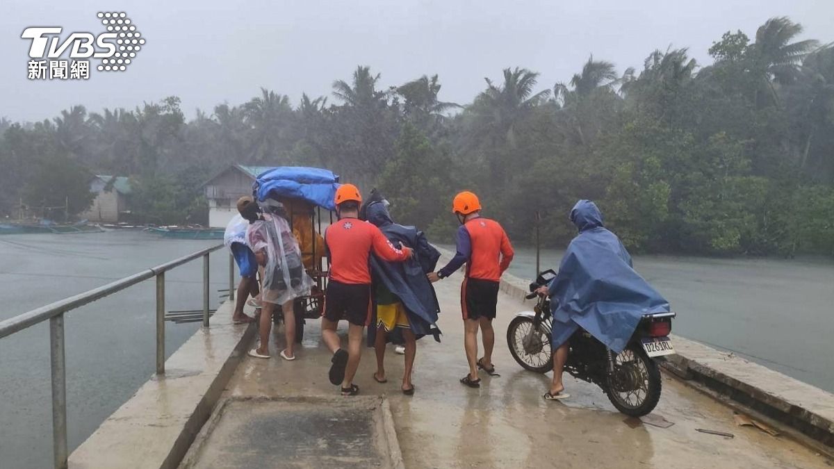 2颱風連襲 菲逾2百人罹難.災難狀態1年