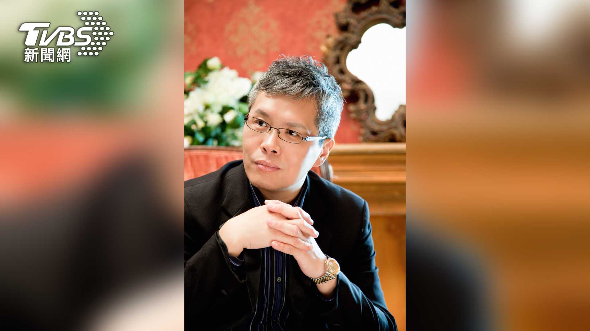 TVBS出版推出全新 Podcast 節目《達達的馬蹄》,由熱愛閱讀的媒體人范立達主持。(圖/TVBS) TVBS出版推出全新 Podcast 節目《達達的馬蹄》,由熱愛閱讀的媒體人范立達主持。(圖/TVBS)