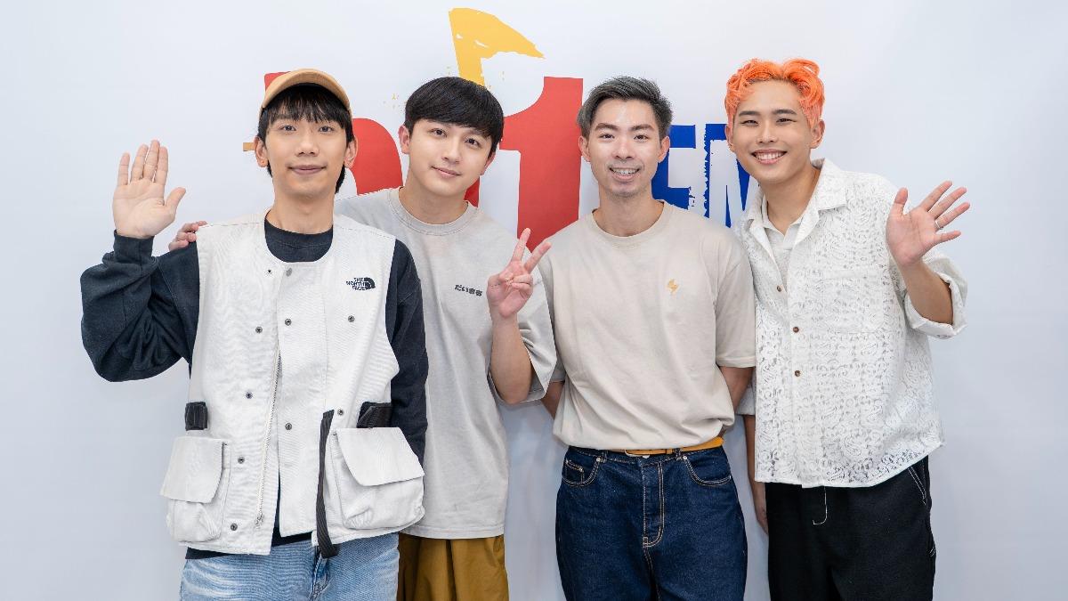 女星飛機上突身體不適!緊急出手對象竟是「天團成員」