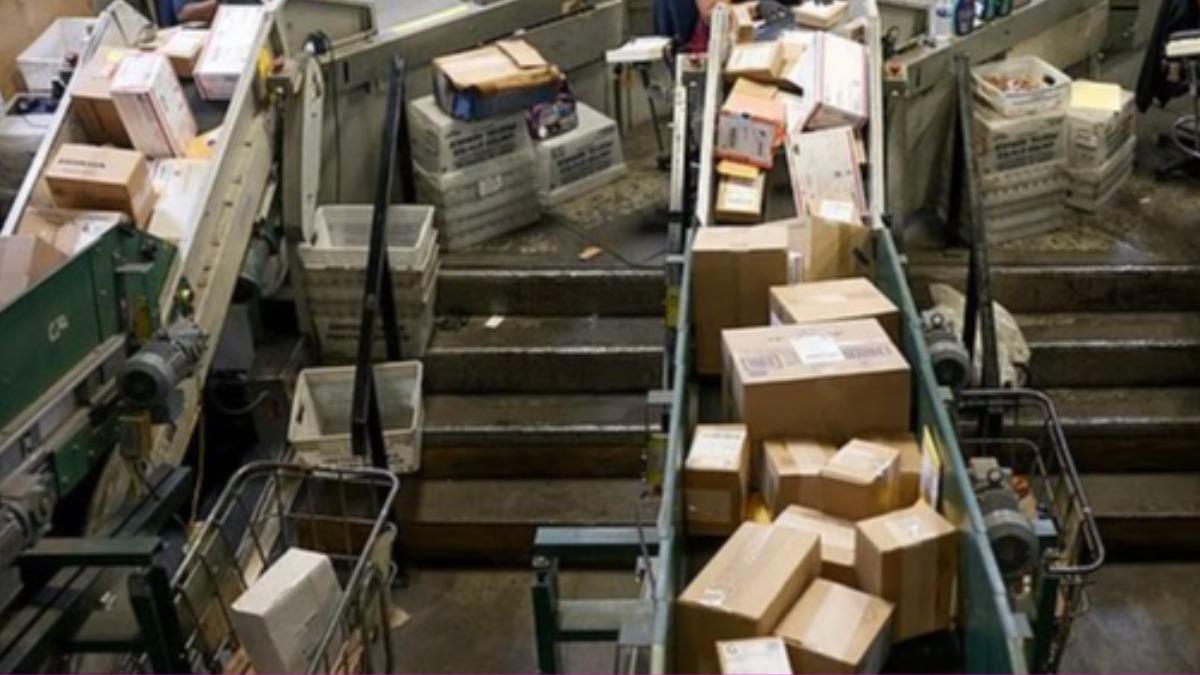 身體「卡進信件處理機內」數小時無人知！　美郵政員工詭異身亡