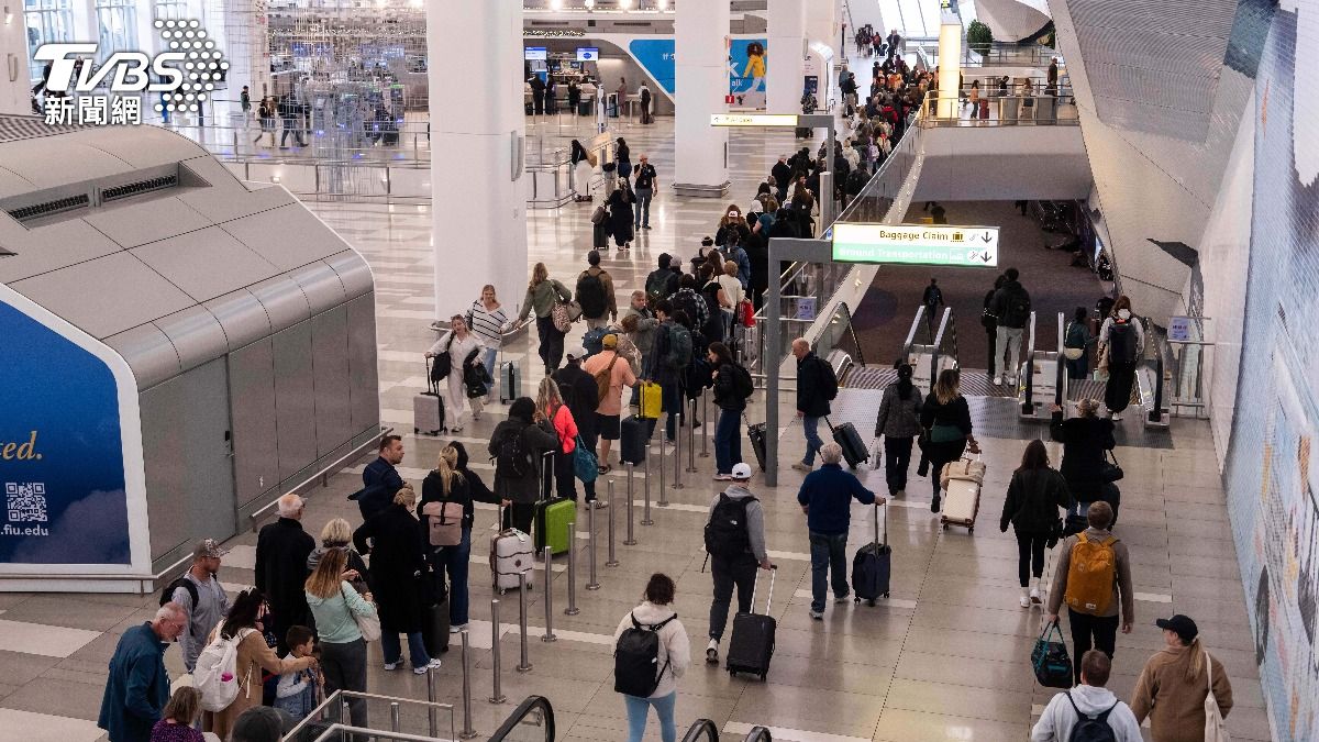 航班大亂怕投不到票美議員騎16小時重機趕回華府│TVBS新聞網