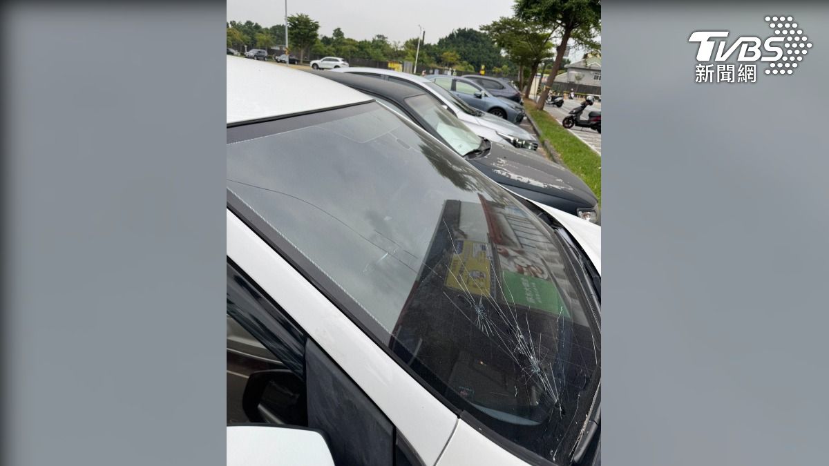愛車停在停車場 半夜竟無故被砸!受害車主:沒和人結怨