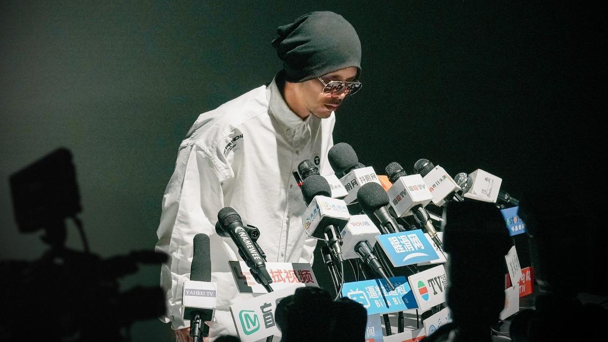 黃明志今天「口頭保釋」 馬來西亞媒體死守警局門口