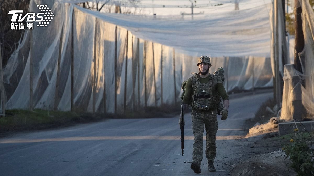 俄逃兵害親友遭私刑　自家無人機見士兵舉手投降秒炸死他