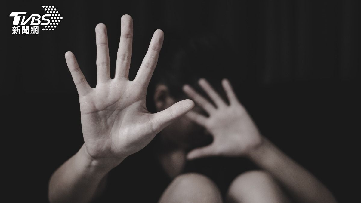 8旬翁性侵居服員得逞!噁喊:付費解鎖 因「高齡」判2年