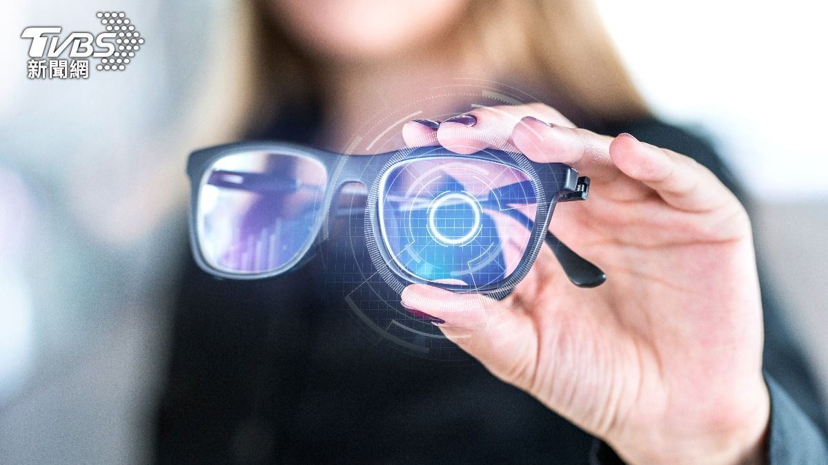 2025熱搜回顧／AI智慧眼鏡夯什麼？全球需求大增　未來發展、困境一次看