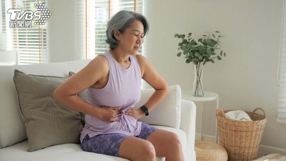 5旬女長期腹痛！求診竟罹「癌症末期」　肝臟佈滿腫瘤