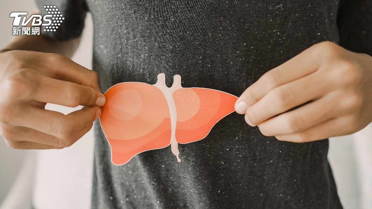 中藥不一定安全!醫曝「3護肝」迷思:來源不明恐含重金屬