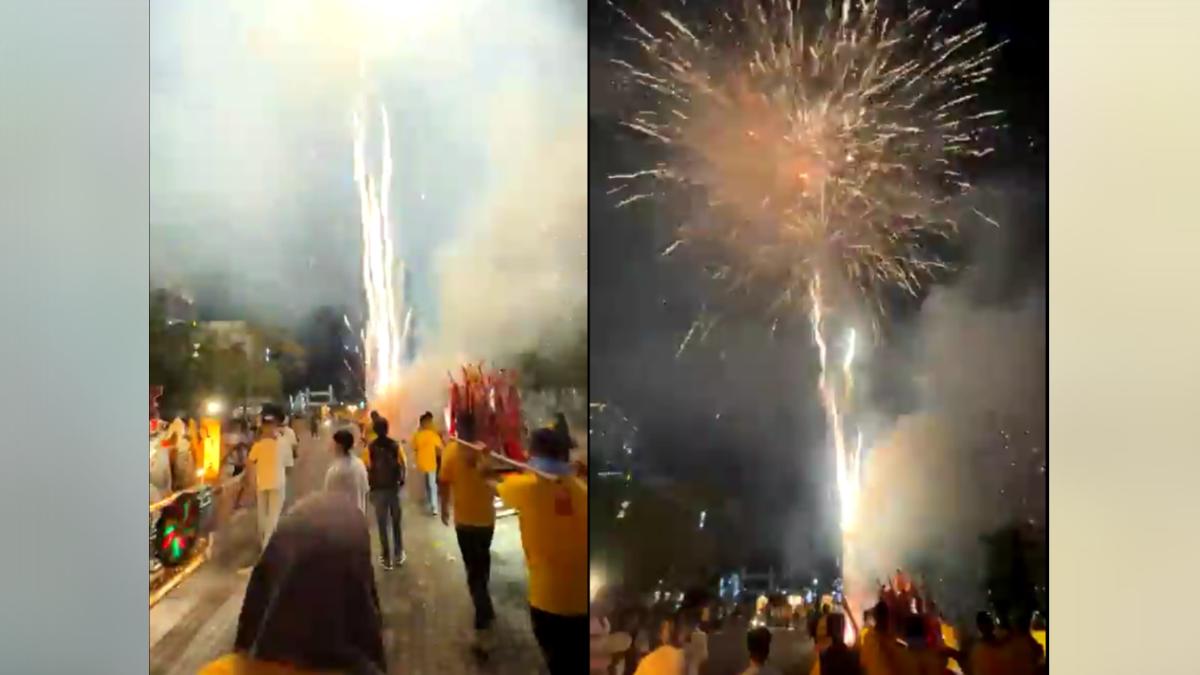 遶境擅闖河樂廣場放煙火! 無人管? 環保局.警局出手了