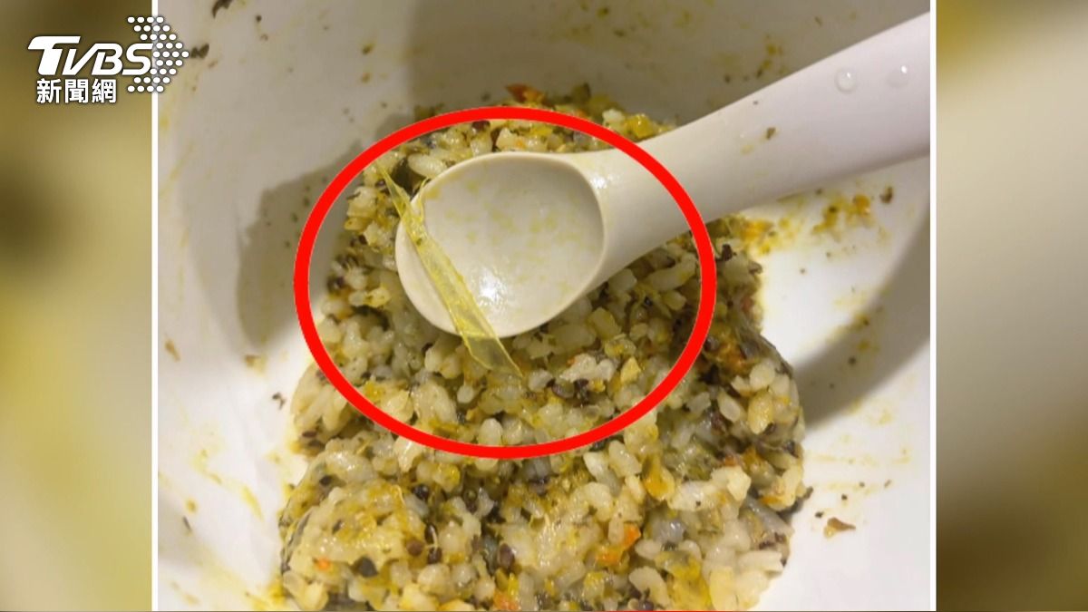 寶寶副食品藏危機！南瓜燉飯驚見塑膠片　1歲童險吞下
