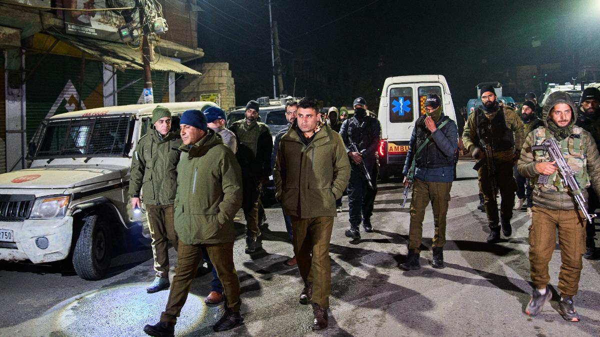 印度警局爆炸瞬間「9死32傷」　遺體被炸飛300公尺外