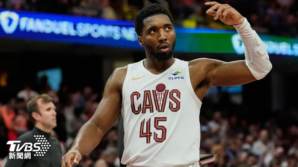 NBA/米契爾末節狂飆14分率騎士逆轉灰熊 莫蘭特傷退