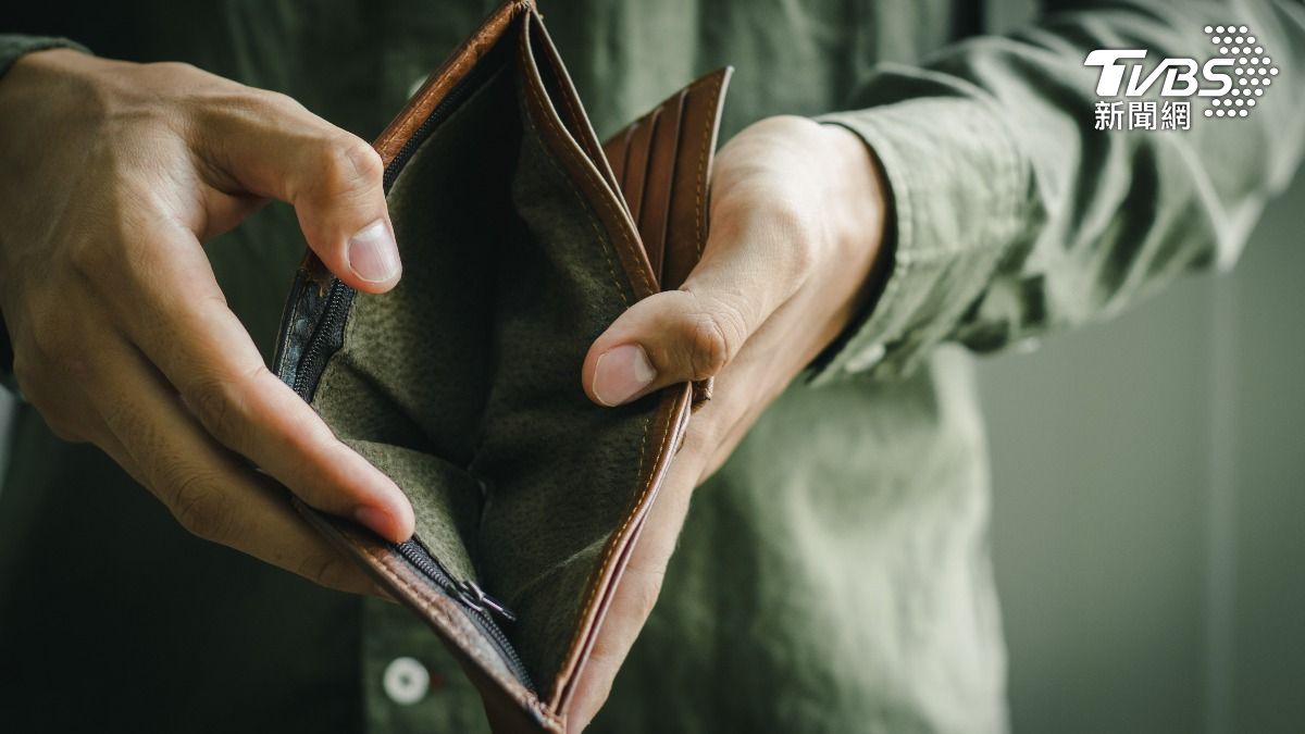 好心借錢竟遭詐!學生遇「急需現金」陷阱 網直呼:太善良了