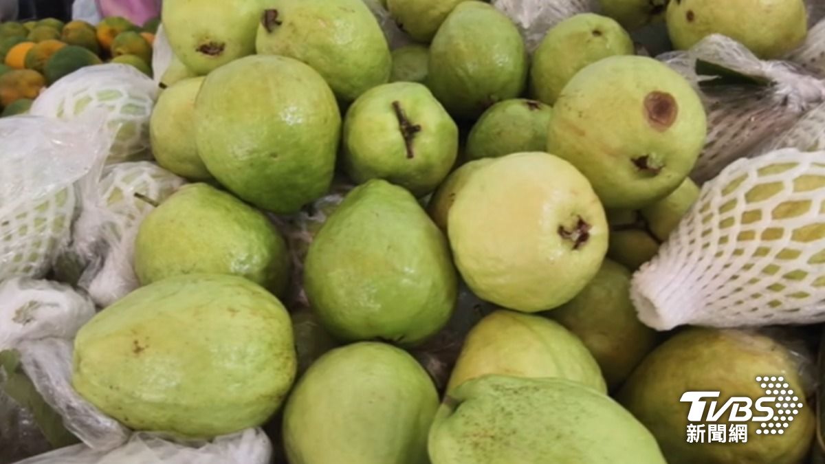 芭樂貴桑桑！　內湖2顆破百元　天母3顆600元