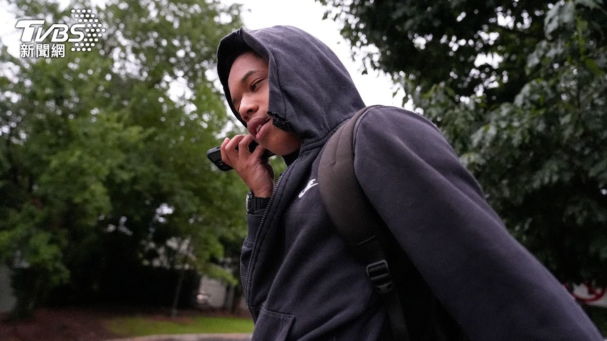 美「AI摯友」惹議! 24H監聽恐有資安問題