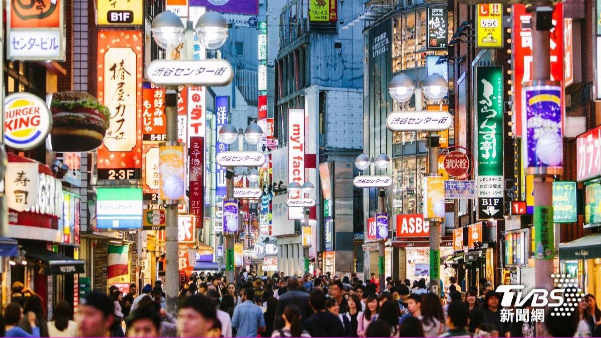 陸籲避免赴日 他曬「退機票、飯店紀錄」喊:跟女友改去新疆