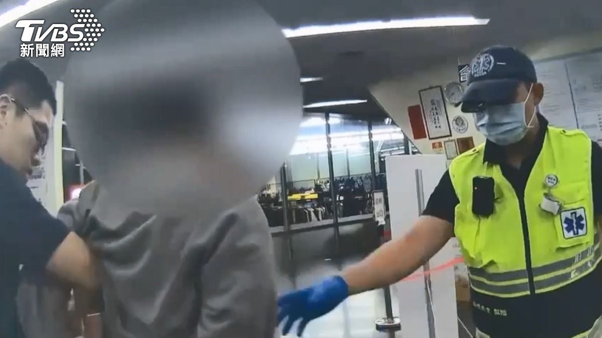 新莊運動中心男子「大吼大叫亂竄」! 民眾嚇壞緊急報警送醫