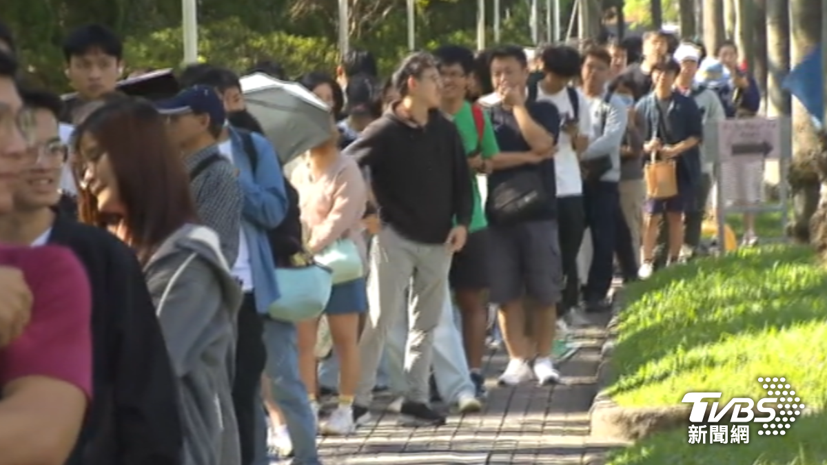 台大湧400人等「匿名免費雞排」撲空 杜奕瑾:台灣還有什麼騙不到?