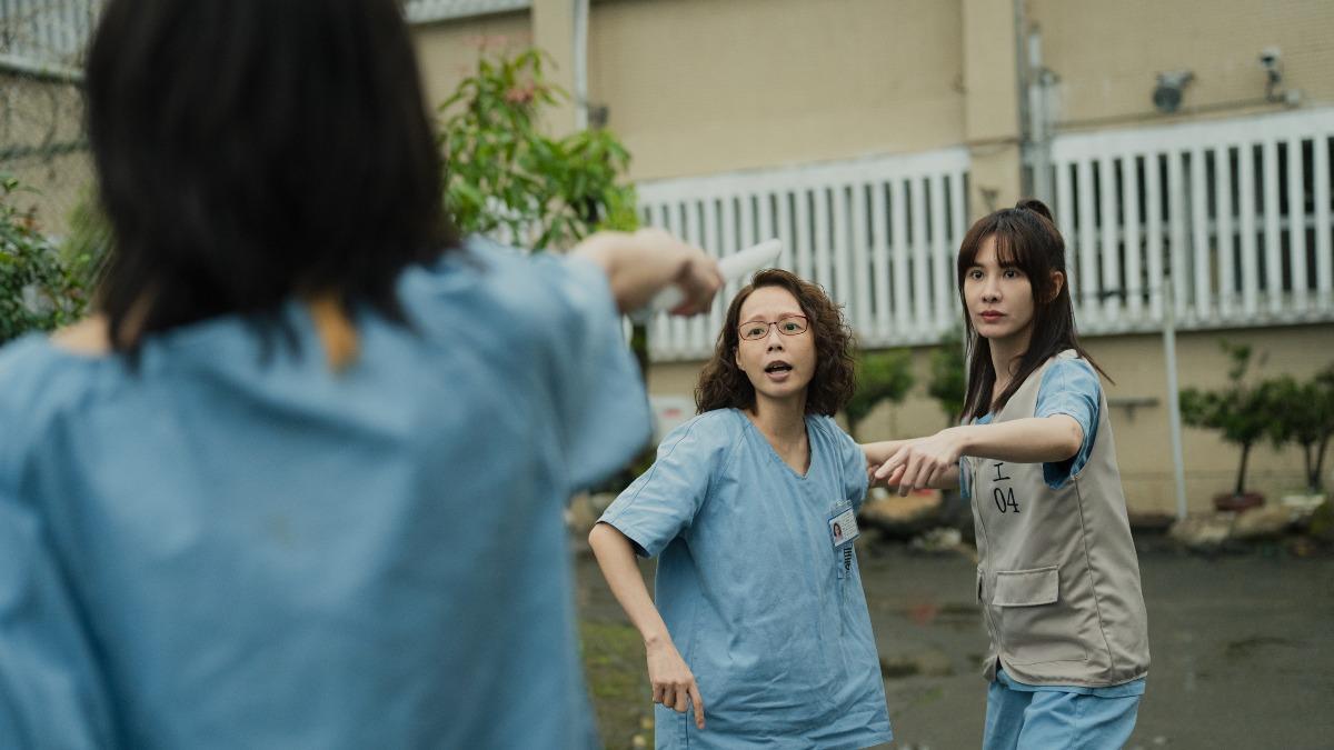 安心亞意外「肘擊」翁倩玉！　自責暴哭：以為要退出演藝圈