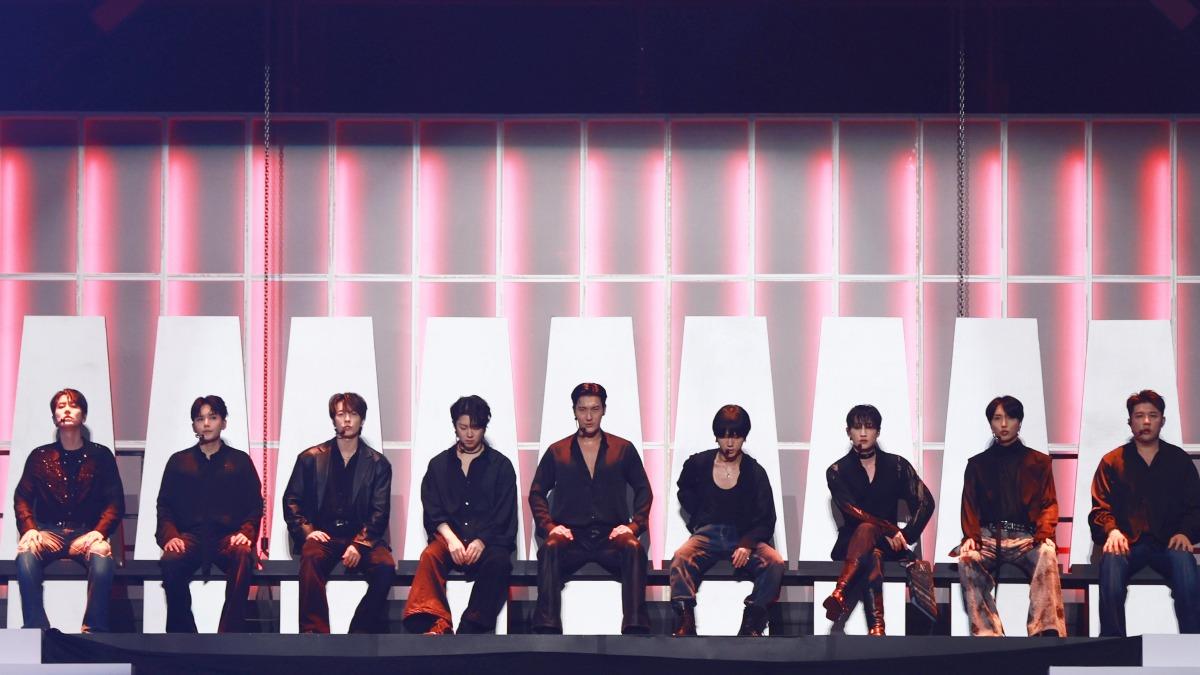 直擊/SJ大巨蛋驚喜不斷!希澈放話「安可場再回來」 周覓悄現身觀眾席